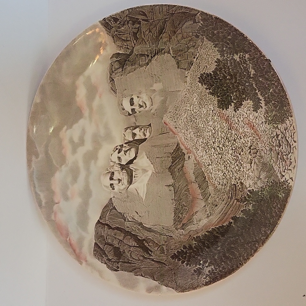 Mount Rushmore National Memorial Souvenir Plate Johnson Brothers England
